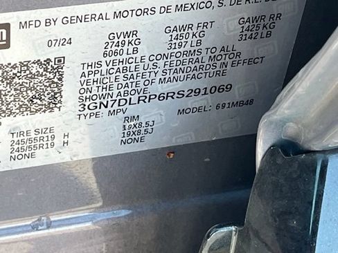 Used 2024 Chevrolet Equinox EV LT FWD image 25