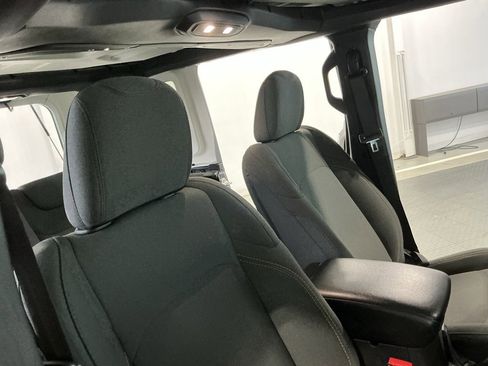 Used 2024 Jeep Wrangler Sport S image 20