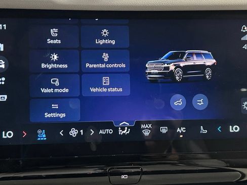 New 2026 Lincoln Navigator Reserve w/ Jet Appearance Package AWD/4WD image 90