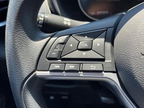 Certified 2020 Nissan Kicks SV FWD image 16