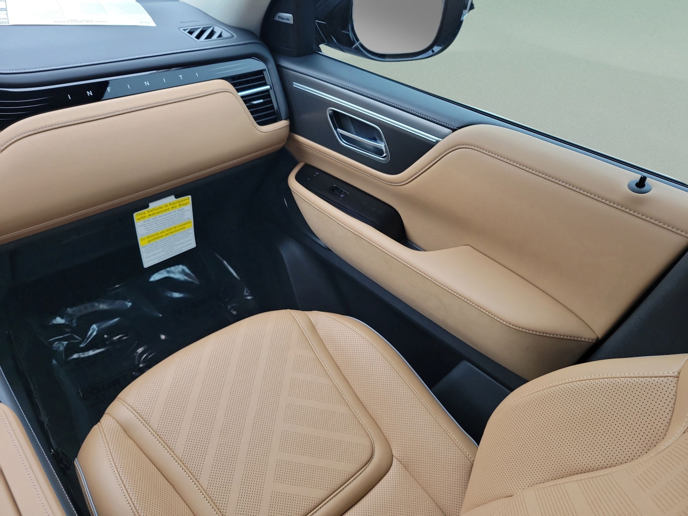 Certified 2026 INFINITI QX80 Luxe w/ Cargo Package AWD/4WD image 14