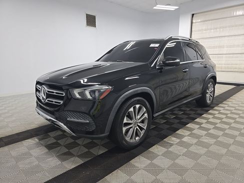 Used 2020 Mercedes-Benz GLE 350 4MATIC w/ Premium Package image 1