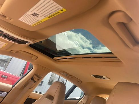 Used 2012 Porsche Panamera 4 image 14