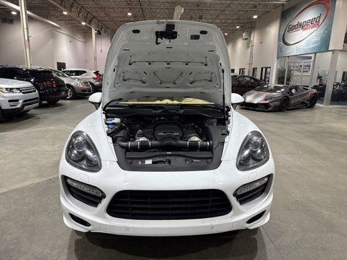 Used 2013 Porsche Cayenne GTS image 18