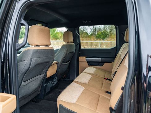 Used 2023 Ford F150 XLT image 18