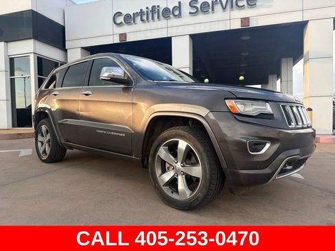 Used 2014 Jeep Grand Cherokee Overland w/ Advanced Technology Group AWD/4WD image 19