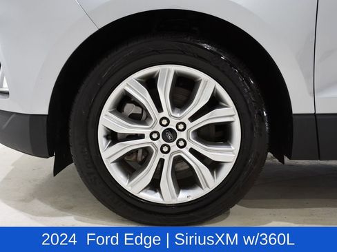 Used 2024 Ford Edge Titanium image 6