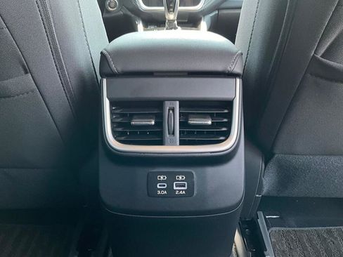 Certified 2025 Subaru Outback Premium AWD/4WD image 19