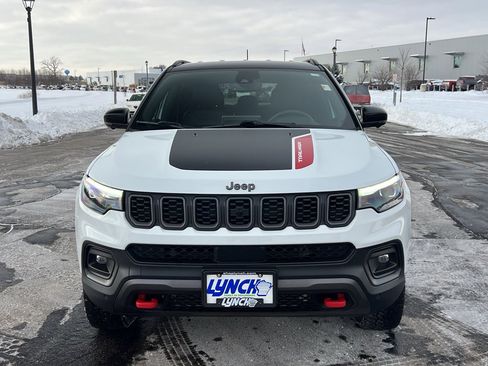 Used 2024 Jeep Compass Trailhawk w/ Trailhawk Elite Group image 8