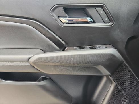 Used 2025 Chevrolet Colorado LT RWD image 23