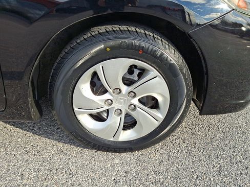 Used 2015 Honda Civic LX image 9