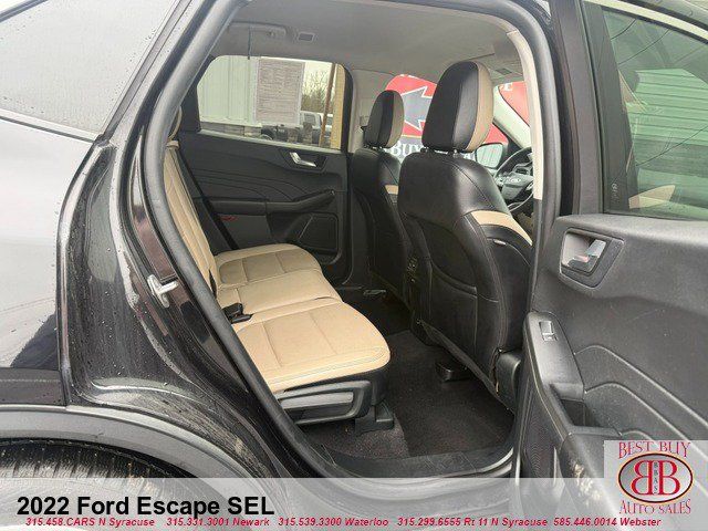 Used 2022 Ford Escape SEL FWD image 12