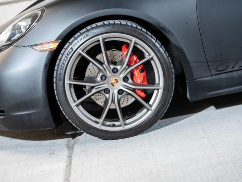Certified 2019 Porsche 718 Cayman GTS RWD image 11