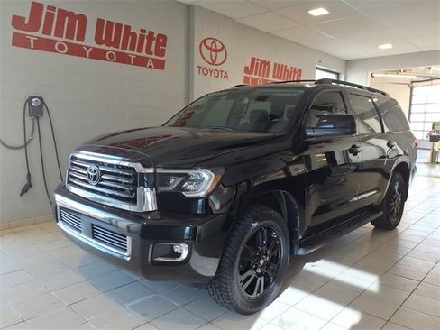 Used 2018 Toyota Sequoia TRD Sport image 1