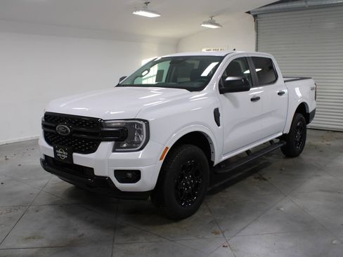 New 2025 Ford Ranger XLT w/ Black Appearance Package image 3