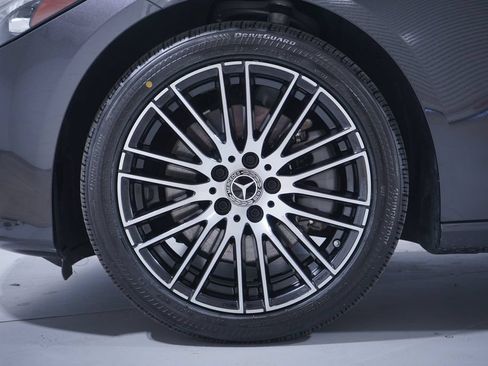 Used 2023 Mercedes-Benz C 300 Sedan image 2