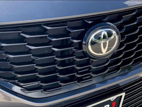 Used 2021 Toyota Highlander XSE FWD image 28