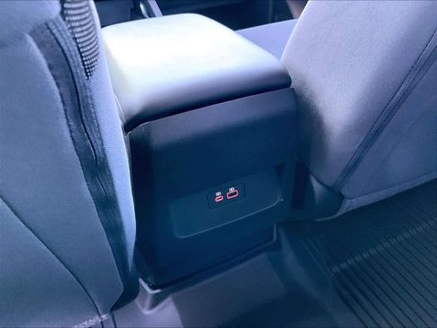 Used 2024 Nissan Frontier SV w/ Technology Package image 28