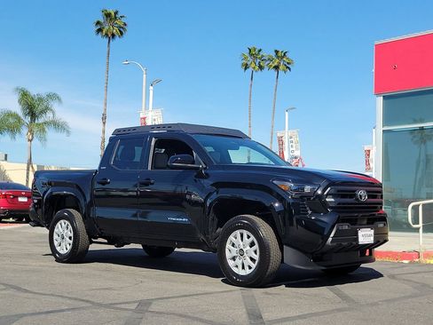 Used 2026 Toyota Tacoma SR5 image 34