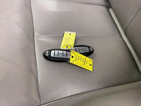 Used 2013 Nissan Quest SL image 14