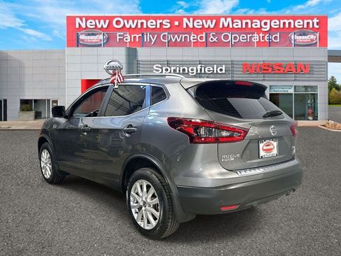 Certified 2022 Nissan Rogue Sport SV w/ Technology Package image 4