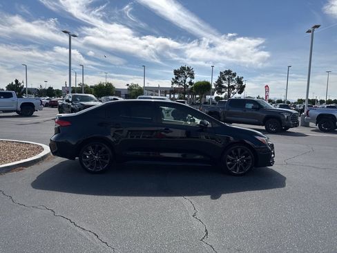 Used 2026 Toyota Corolla SE image 5