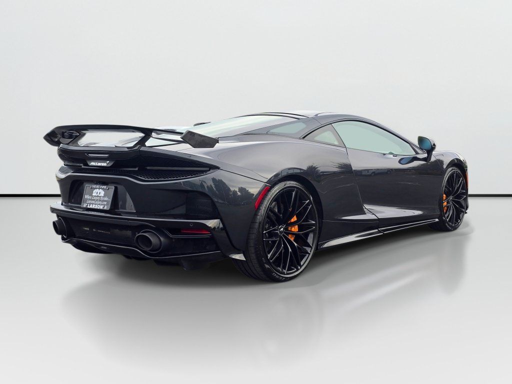 Used 2022 McLaren GT RWD image 5