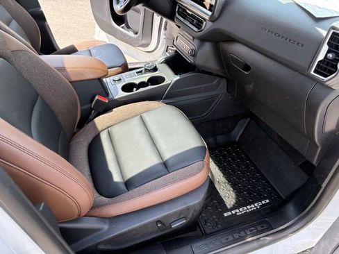 Certified 2025 Ford Bronco Sport Outer Banks w/ Outer Banks Tech Package+ AWD/4WD image 36