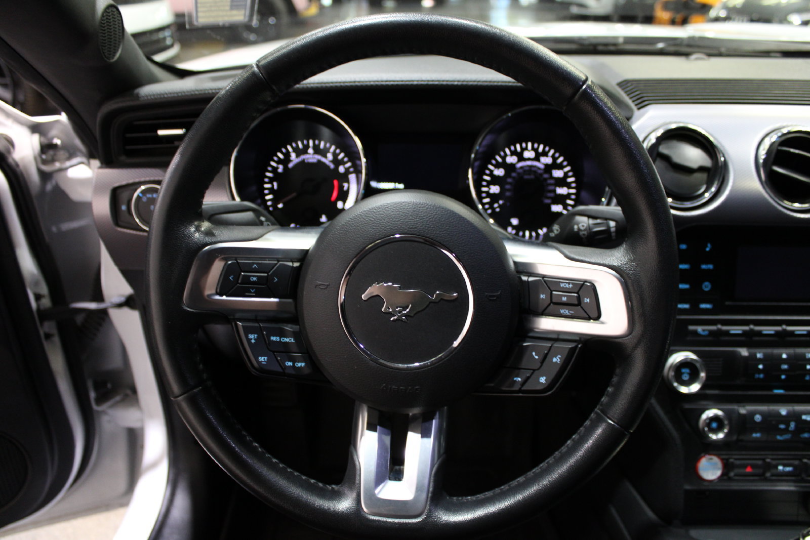 Used 2017 Ford Mustang GT RWD image 24