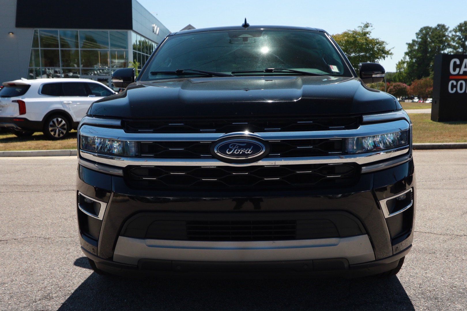 Used 2023 Ford Expedition Max Limited RWD image 8