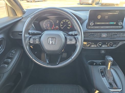 Used 2023 Honda HR-V Sport image 9