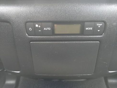 Used 2021 Nissan Armada SL w/ Captain's Chairs Package AWD/4WD image 26