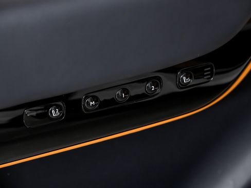 Used 2022 Rolls-Royce Cullinan image 20