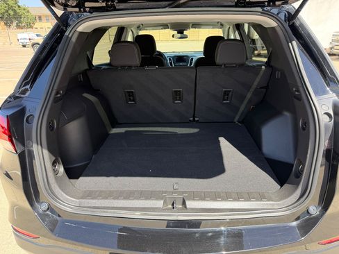 Used 2023 Chevrolet Equinox LS w/ LS Convenience Package FWD image 24