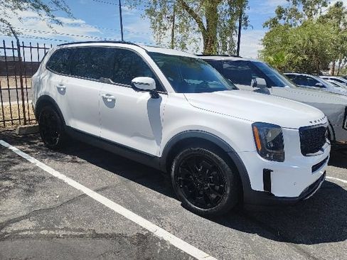 Certified 2021 Kia Telluride SX w/ SX Prestige Package AWD/4WD image 9