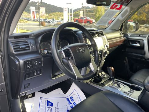 Used 2023 Toyota 4Runner Limited image 17