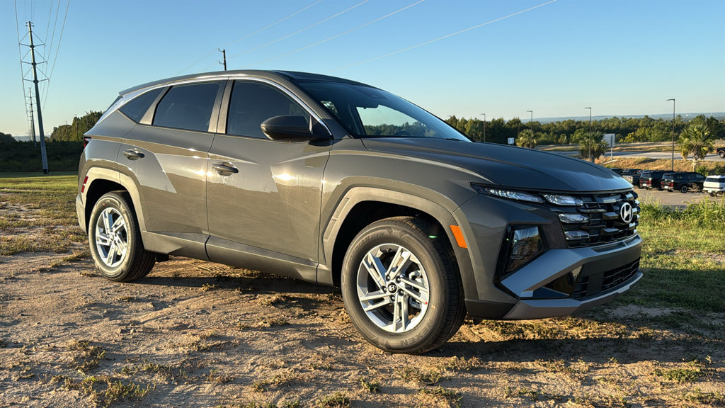 New 2026 Hyundai Tucson SE FWD image 1