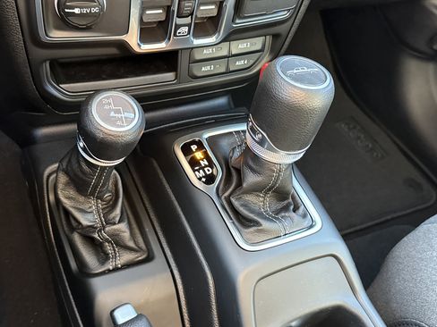 New 2026 Jeep Gladiator Sport image 24