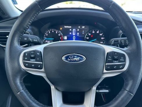 Certified 2021 Ford Explorer XLT w/ Equipment Group 202A AWD/4WD image 26