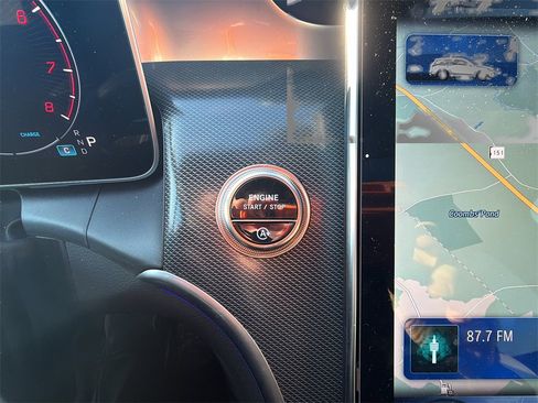 Certified 2025 Mercedes-Benz GLC 300 GLC 300 image 13