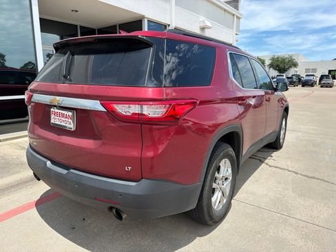 Used 2020 Chevrolet Traverse LT w/ LPO, Floor Liner Package AWD/4WD image 7