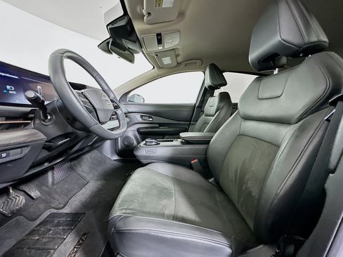 Used 2023 Nissan Ariya FWD image 13
