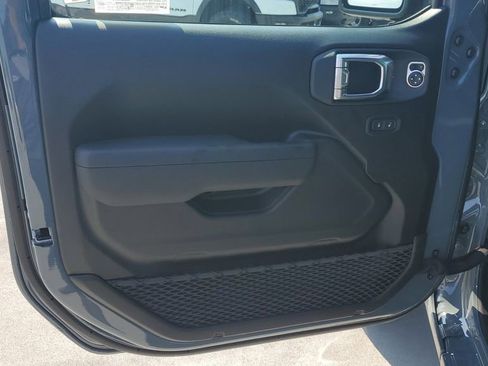 New 2025 Jeep Wrangler Sport S image 19