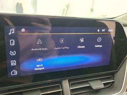 Used 2025 Chevrolet Trax ACTIV w/ Driver Confidence Package image 31