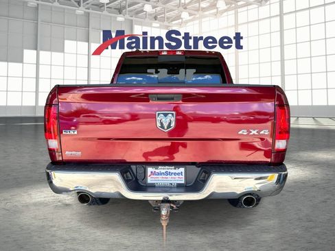 Used 2019 RAM 1500 Classic SLT w/ SLT Plus D←cor Group AWD/4WD image 4