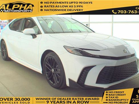 Used 2025 Toyota Camry SE w/ Convenience Package FWD image 1