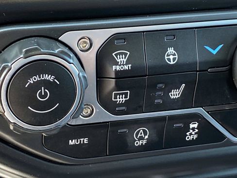 Used 2022 Jeep Wrangler Unlimited Sport AWD/4WD image 16