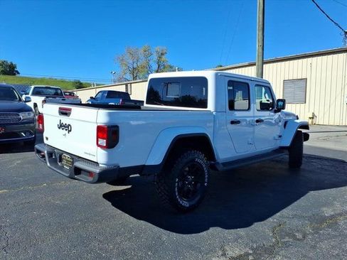 New 2025 Jeep Gladiator Sport image 3
