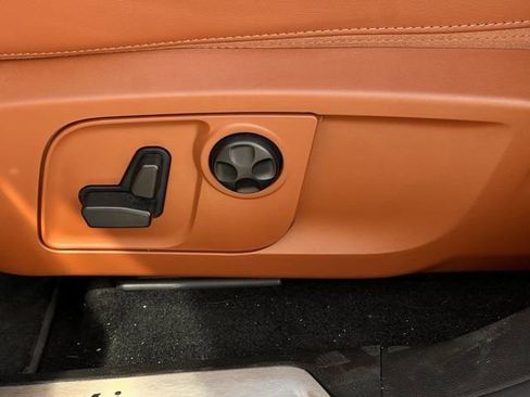 Used 2017 Maserati Levante w/ Luxury Package image 24