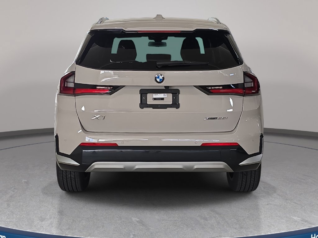 Used 2026 BMW X1 xDrive28i w/ Technology Package AWD/4WD image 8
